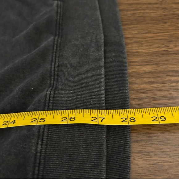 Y2K Oversize Black New York NYC Women’s Sweater Size L - Picture 9 of 10